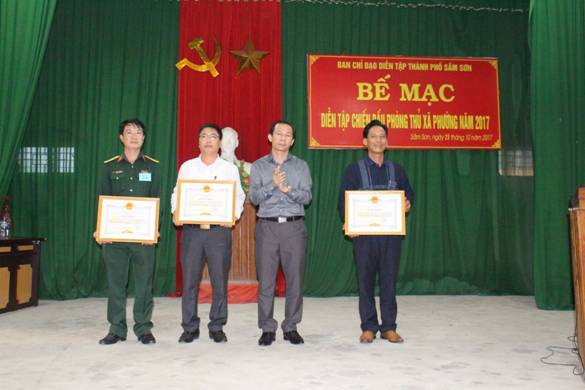 http://samson.thanhhoa.gov.vn/portal/Photos/2017-10-26/31c3e751061a04ddIMG_3621%20dien%20tap%20q%20hung.JPG