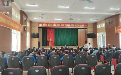 CHIỀU NGÀY 07/6/2024 BAN CHỈ ĐẠO CHUYỂN ĐỔI SỐ XÃ QUẢNG MINH TỔ CHỨC TẬP HUẤN